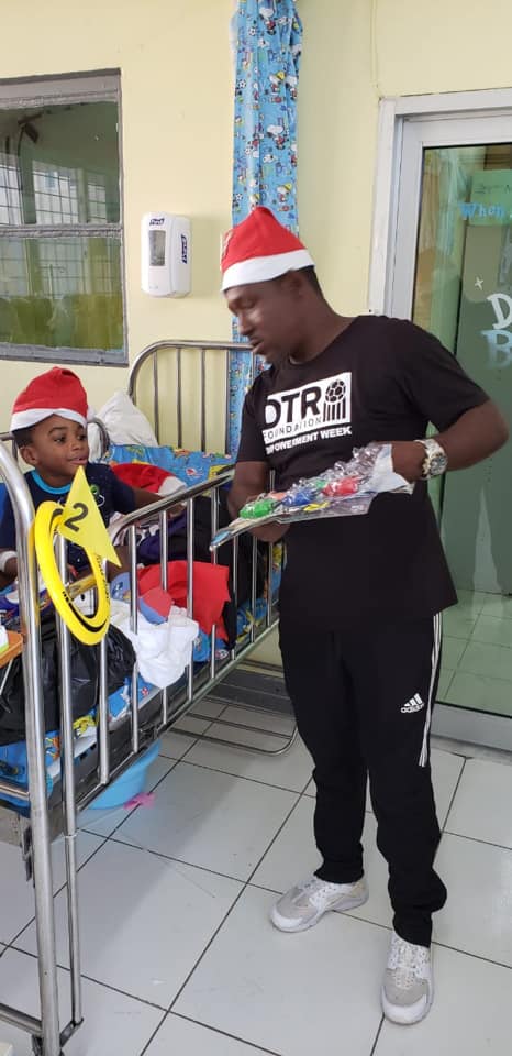 DTR Christmas at Hospital